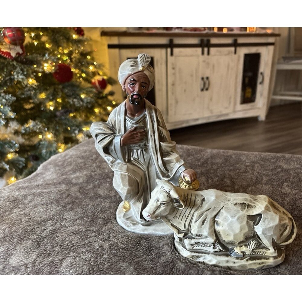 GORGEOUS MCM Japan Nativity Kneeling Wise Man 9” Man & 7” Cow Hand Painted Resin